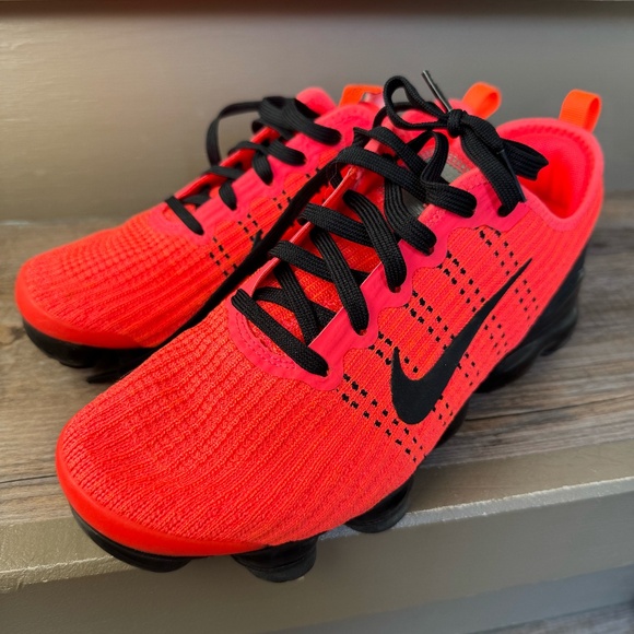 Nike AirMax - Picture 1 of 3